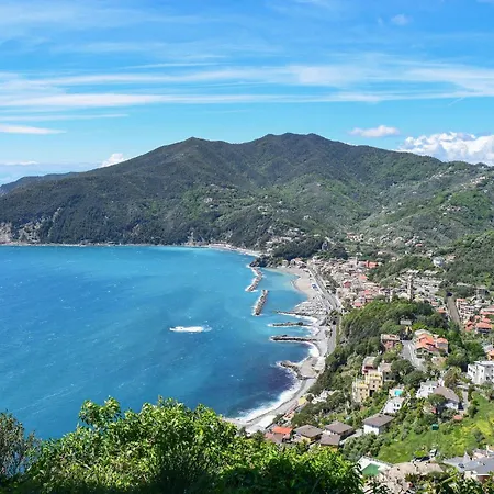 2 Bedroom Beautiful In * Moneglia