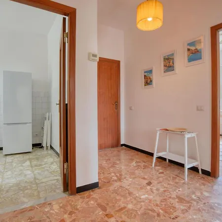 Apartment 2 Bedroom Pet Friendly In Moneglia