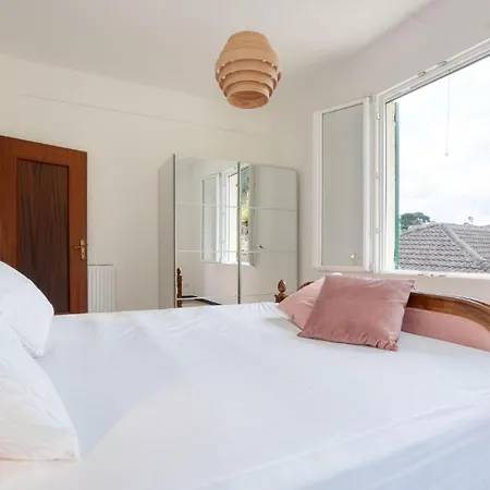 Apartment 2 Bedroom Pet Friendly In Moneglia