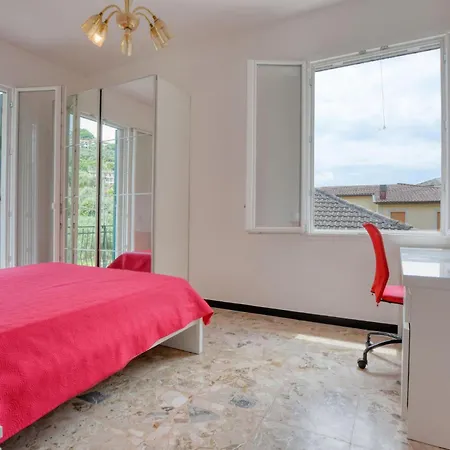 2 Bedroom Pet Friendly In Монелья