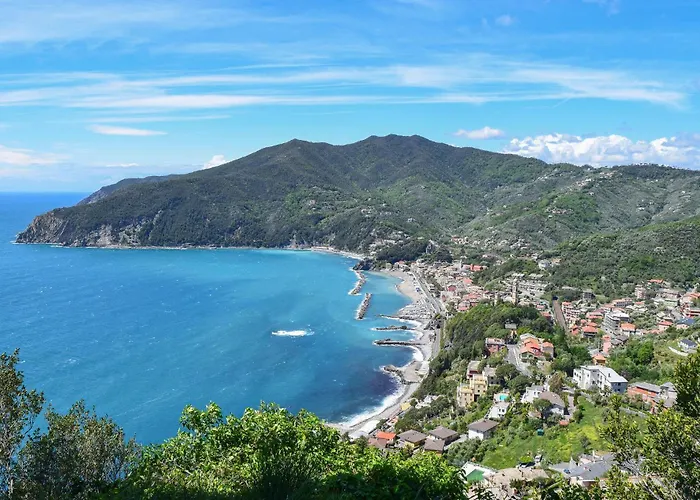 2 Bedroom Beautiful In * Moneglia