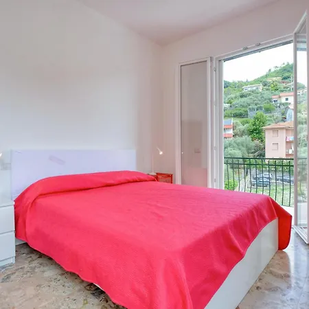 2 Bedroom Pet Friendly In * Moneglia